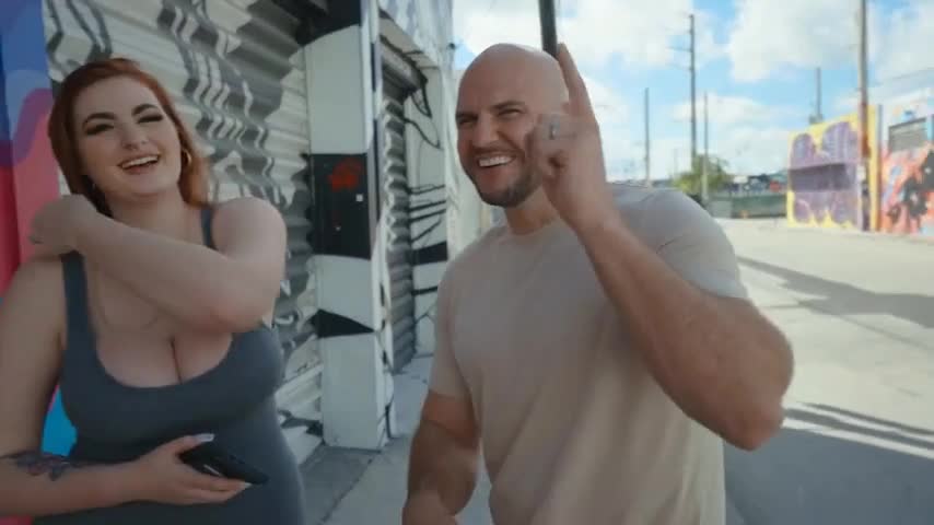 Fucking A Busty Babe In The Alley