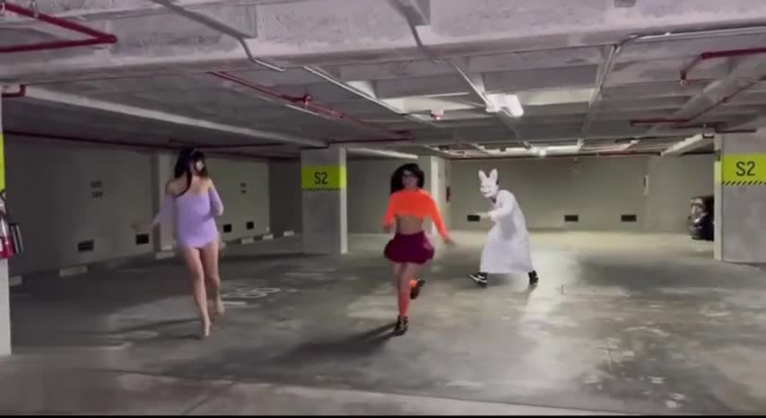 Threesome Sex With Hot Cosplayers